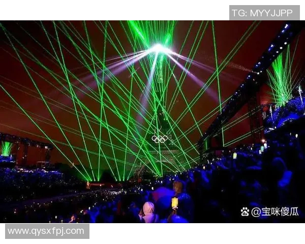 足球明星海外表演盛况空前球迷热情高涨引发全球关注与热议